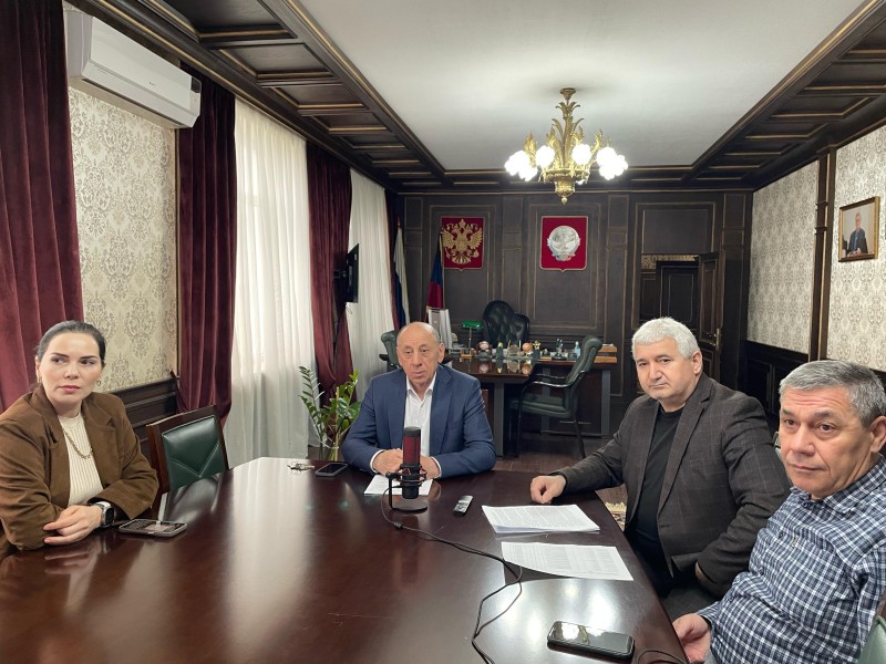 Администрация Бабаюртовского района приняла участие в работе заседания Межведомственной комиссии РД в режиме ВКС под руководством Абдурахмана Махмудова.