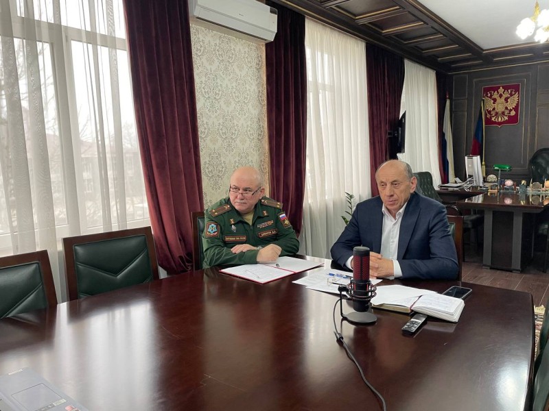 Глава Бабаюртовского района Даниял Исламов принял участие в заседании Оперативного штаба и Республиканской призывной комиссии РД.