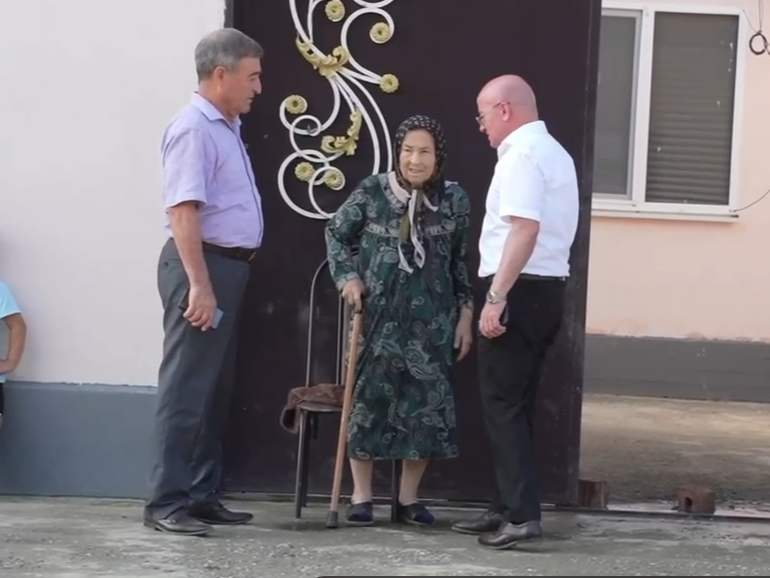 Глава Бабаюртовского района посетил семью героя СВО, чьим именем названа улица.