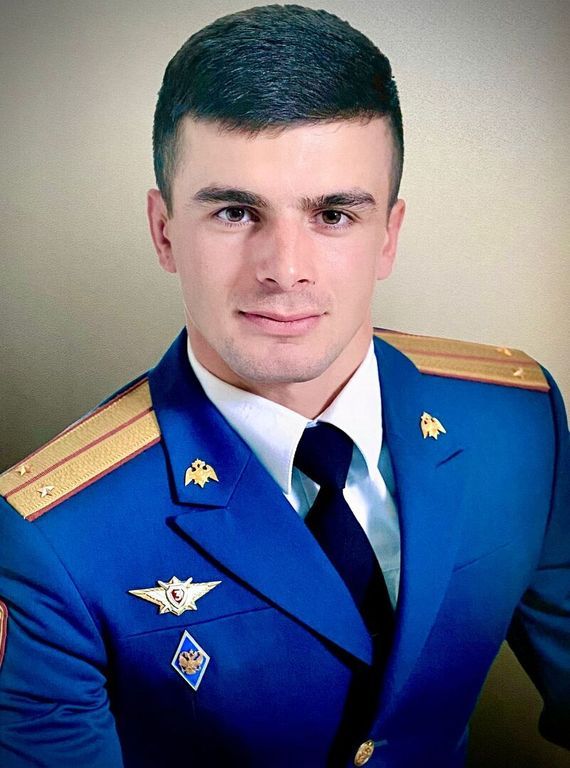 Юнус Хасаев — молодое поколение защитников.